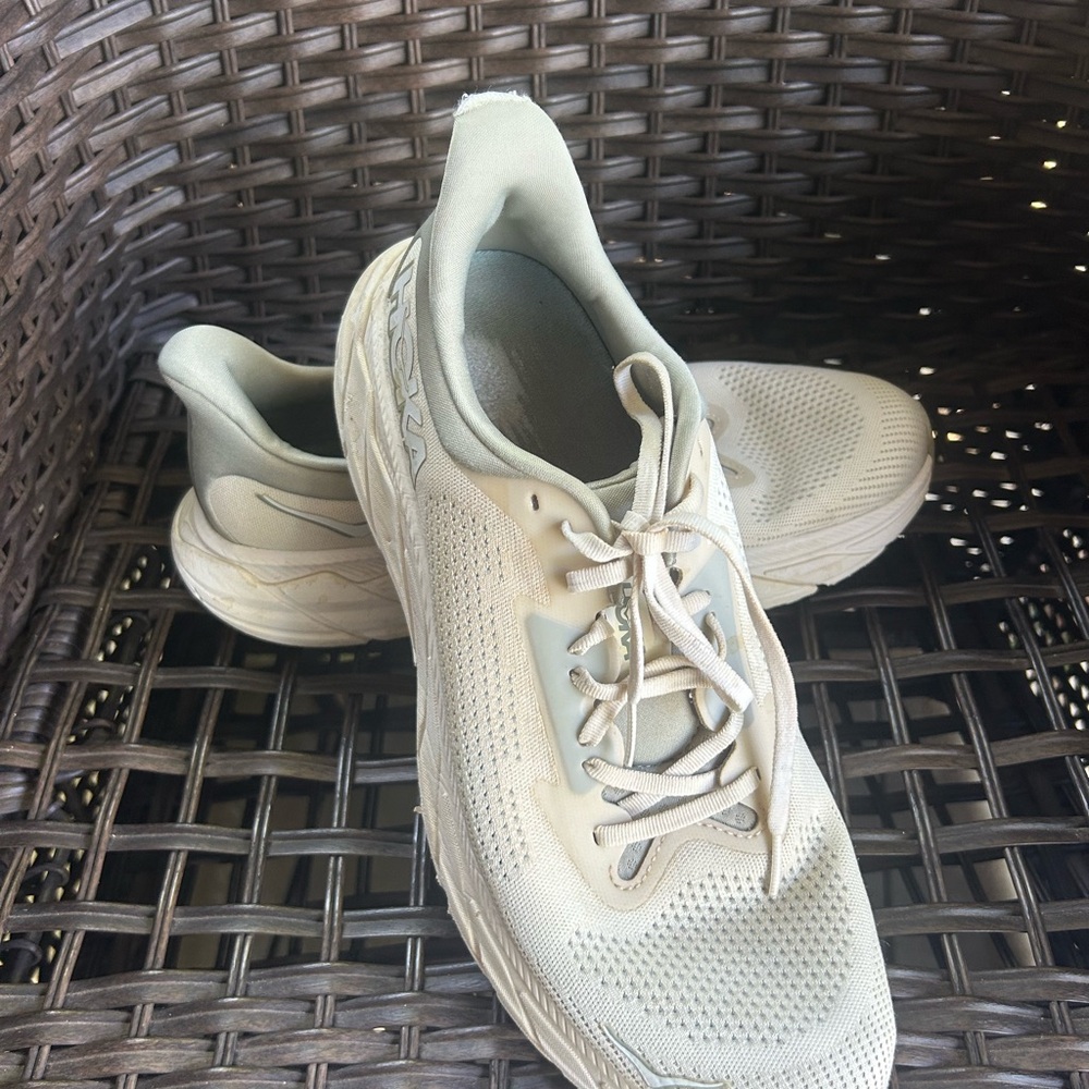 Men’s HOKA Arahi 7’s